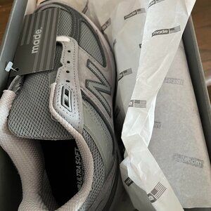 Women's New Balance 990 v5